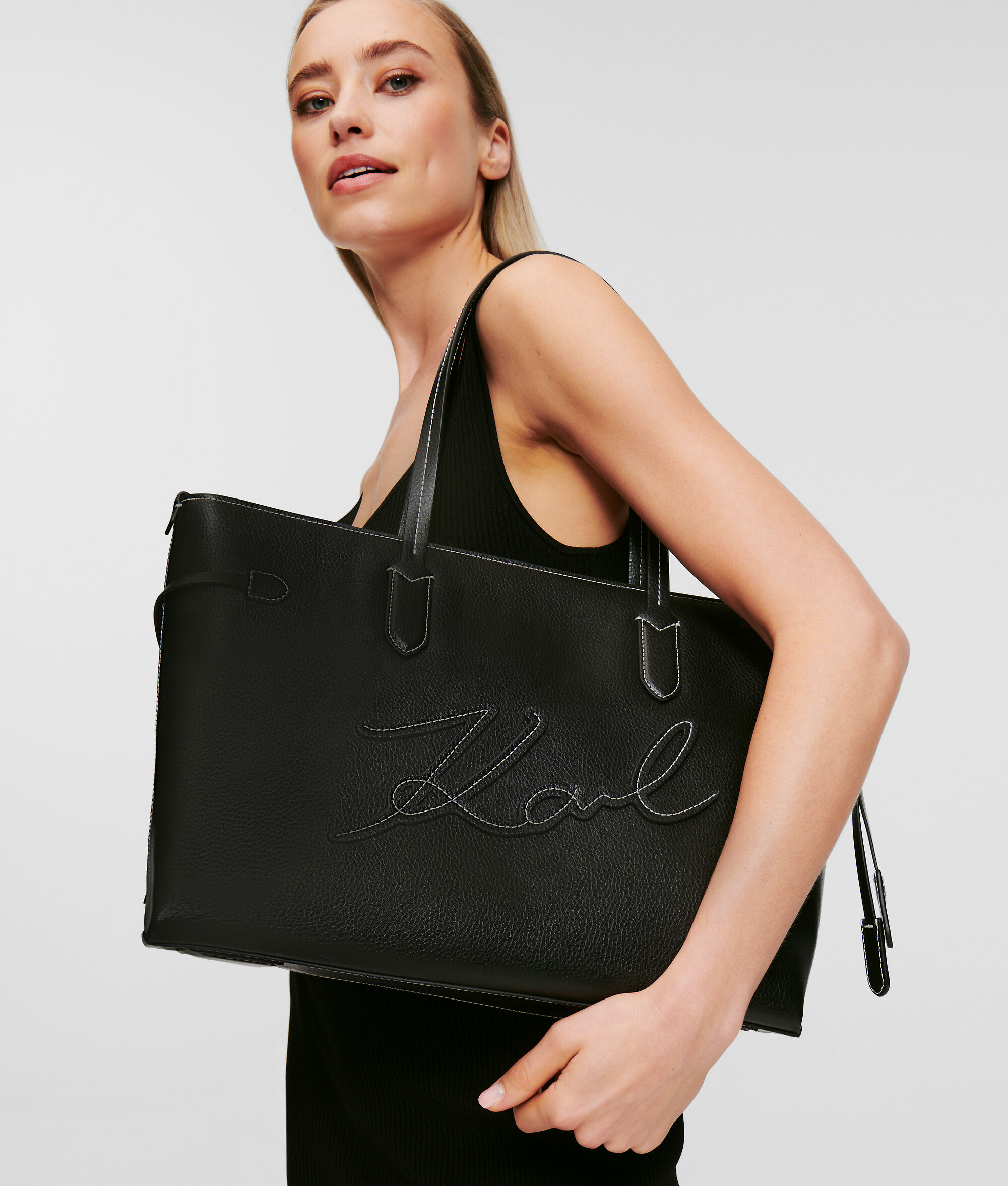 (image for) Unique Attraction KARL X AMBER VALLETTA TOTE BAG